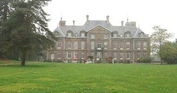 Domaine Du Chateau De La Neuville Tihange Exterior foto